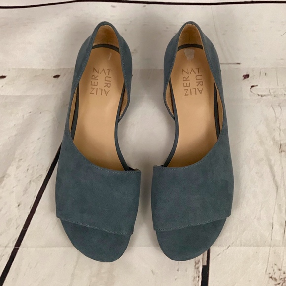 naturalizer open toe flats